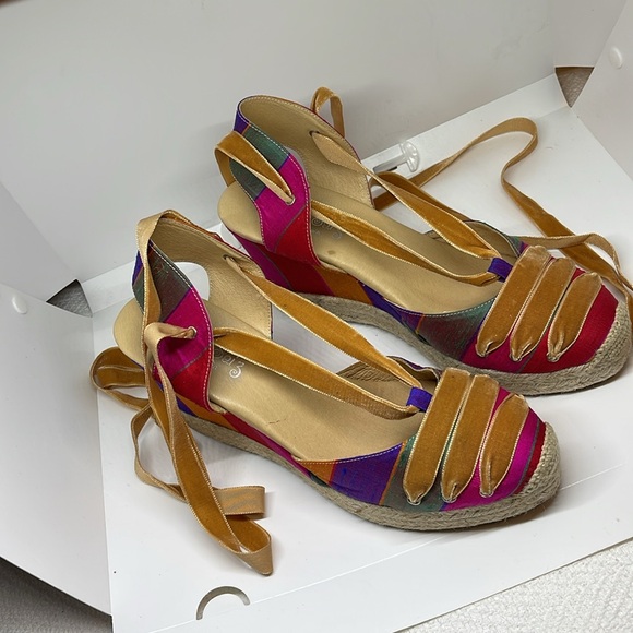 Carmen Saiz 9 made in Spain Euro 40 wedge Silk shoe leather Velvet ankle ribbon - Picture 3 of 16